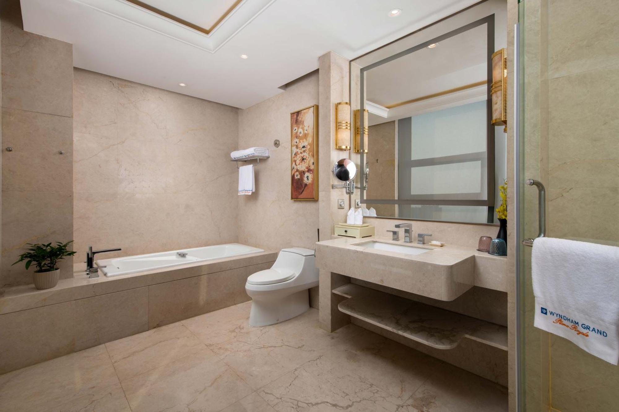 Wyndham Grand Plaza Royale Changsheng Jiangyin Eksteriør billede